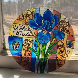 Welcome Friends Joan Baker decor in great condition